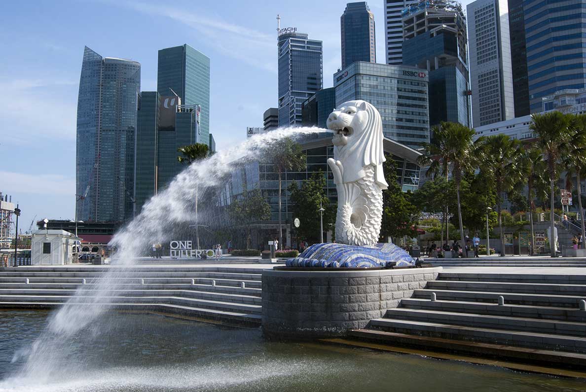 Merlion-at-the-Singapore-River